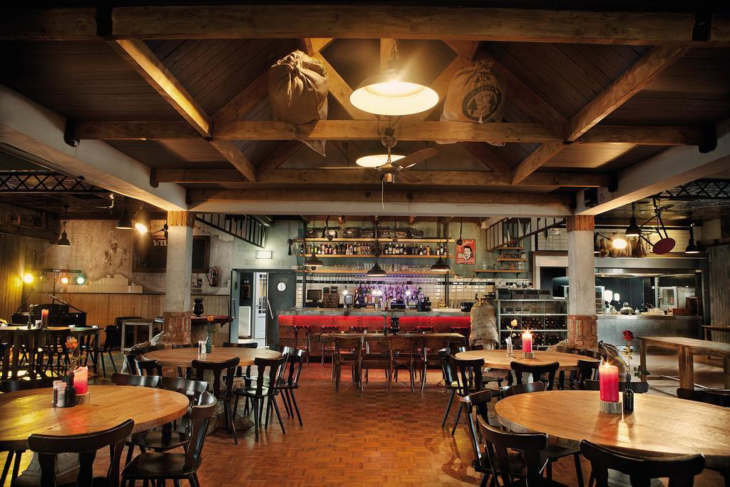 Hotel Loco Lievelde Bagian luar foto